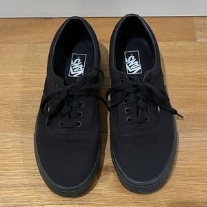 Vans Men's Classic Black Sneakers